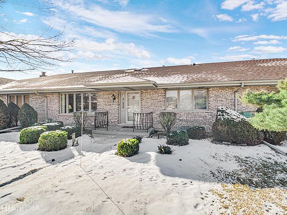 2nd image of 18038 Delaware Ct