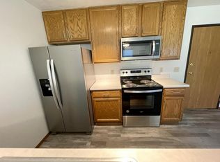 917 S Newcomb Ave #104, Sioux Falls, SD 57106