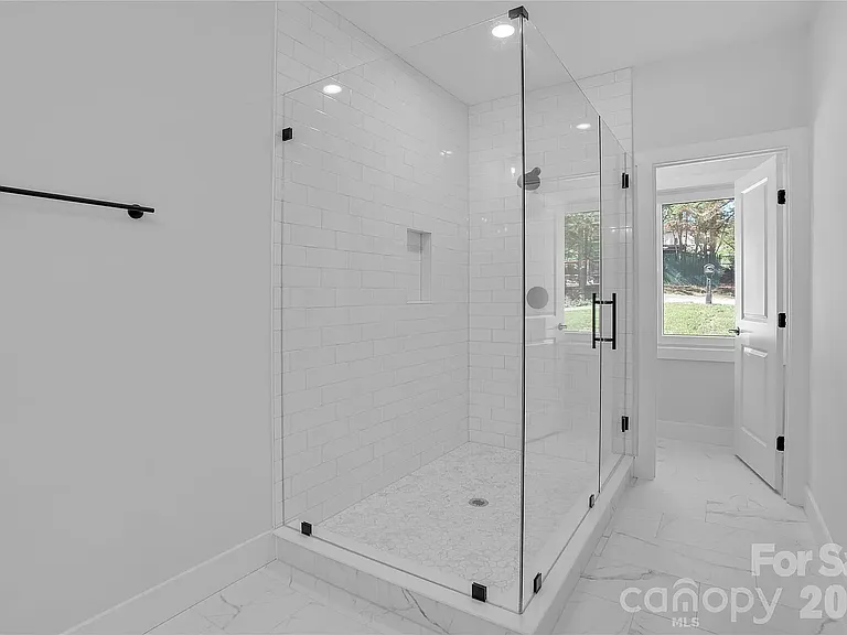 3425 Mission Dr — Photo 13