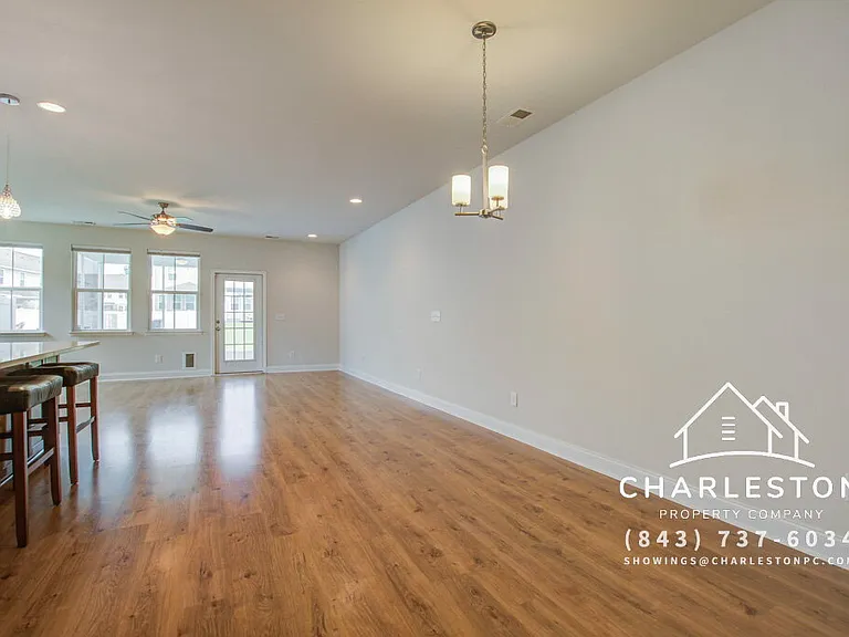 7824 Montview Rd — Photo 23