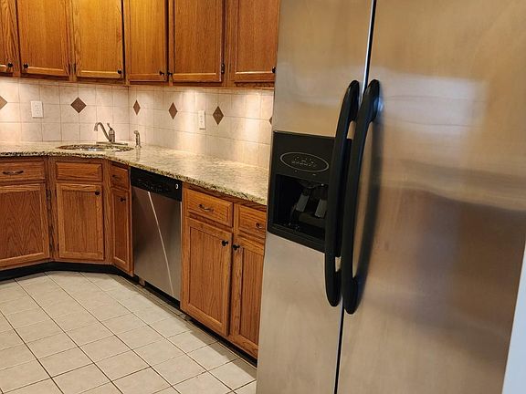 4th image of 50 Pine St APT 4C