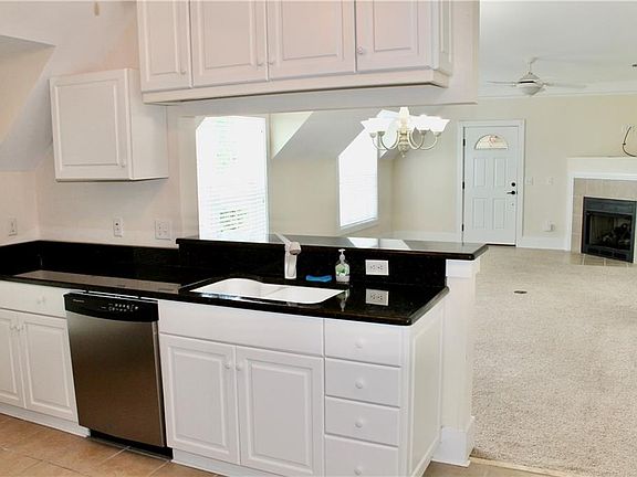 4th image of 154 Shady Brook Cir Unit 301