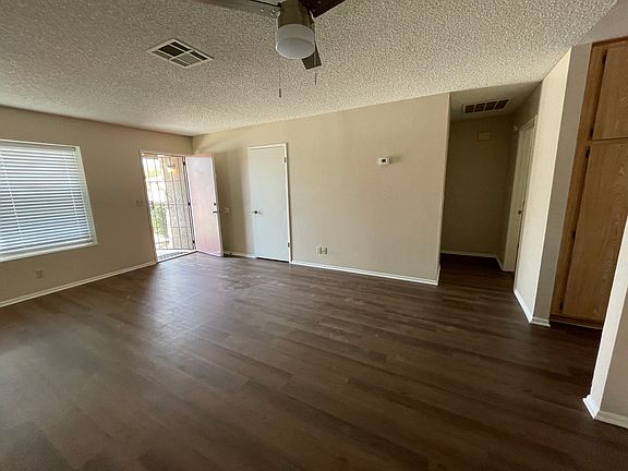 3rd image of 57428 Lupine Dr APT 1