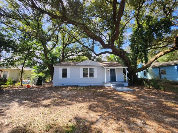105 Ruberia Ave