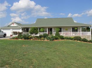 2507 Siloam Rd, Mount Airy, NC 27030