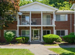 47 Bayberry Dr APT 2, Sharon, MA 02067