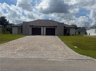 530/532 Grant Blvd, Lehigh Acres, FL 33974