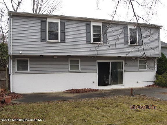 2nd image of 555 Parkwood Ave