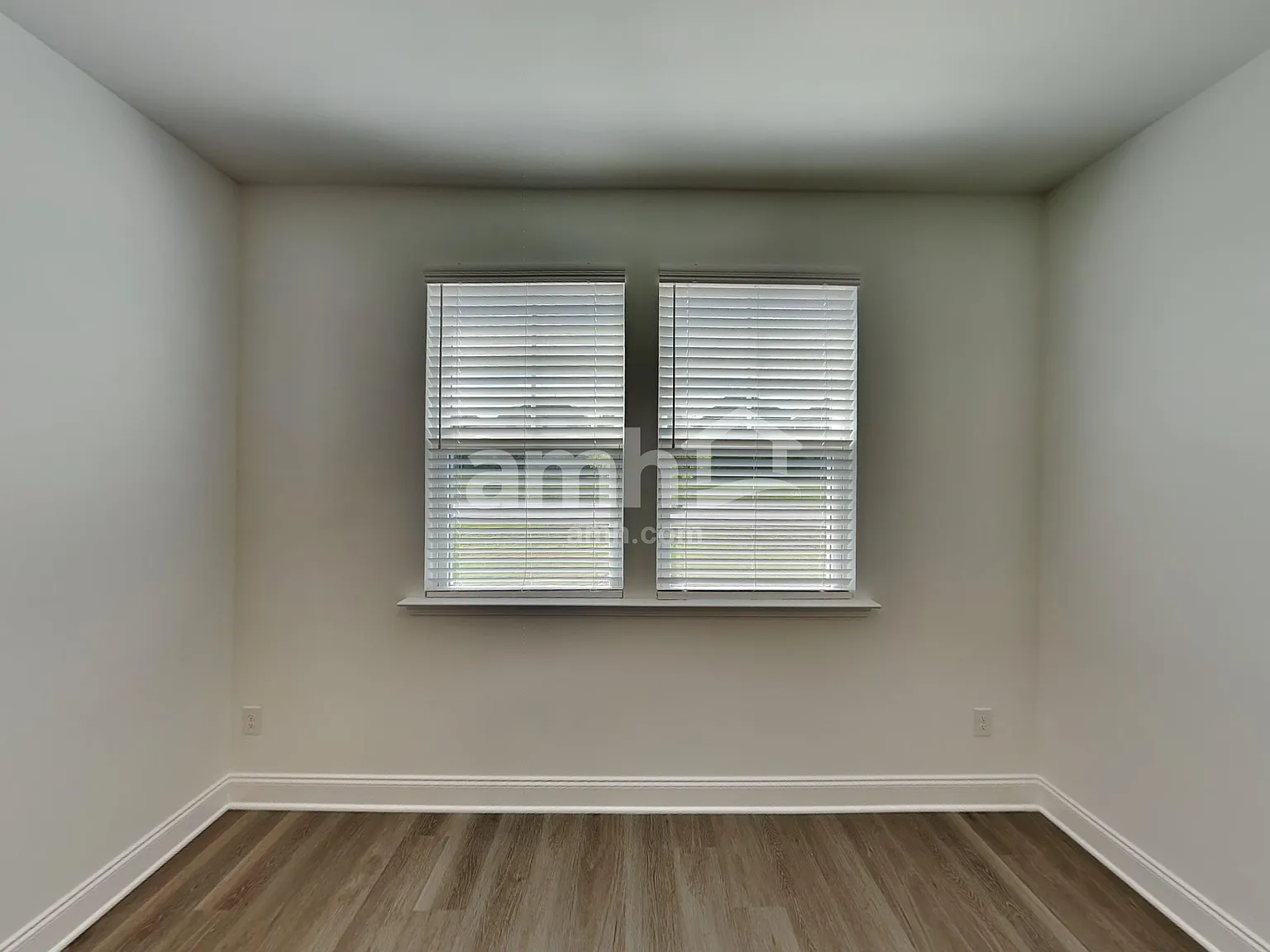 3 bed, 2.5 bath, 2075 sqft, $2,710 — Photo 4
