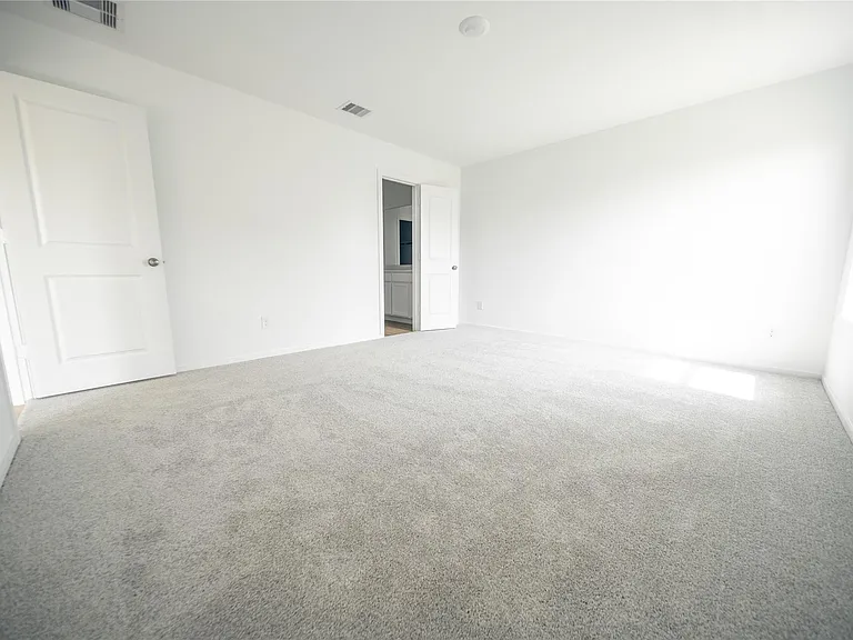 9919 Oakheath Bluff Dr — Photo 5