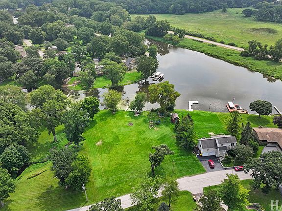 5th image of 4428 Wildwood Dr