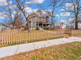302 W 6th St, Newton, KS 67114