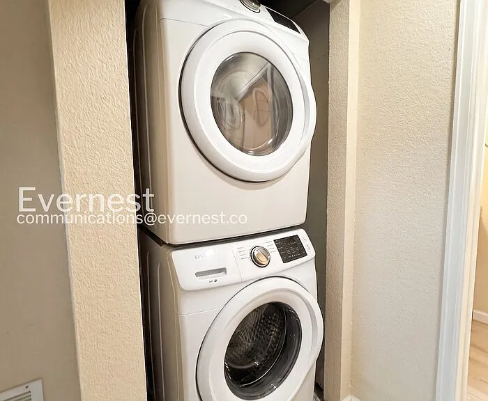 9225 Clermont Dr — Photo 21