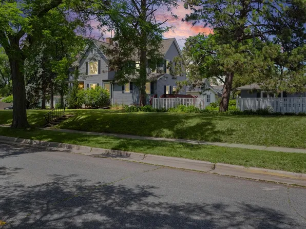 2005 State STREET, La Crosse, WI 54601