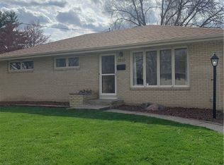 3010 Don Lee Ct, Des Moines, IA 50317