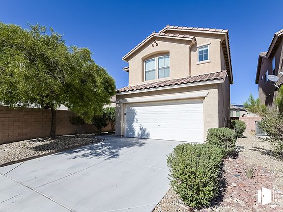 3rd image of 236 Del Cira Ave
