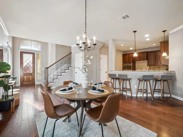 400 Hummingbird Ln #B, Austin, TX 78734