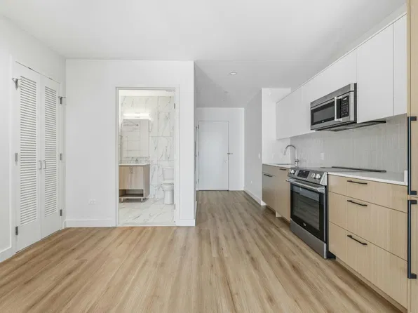 261 West 24th Street #8C, photo 2