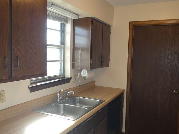3rd image of 124 N Keene St APT D