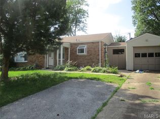 2823 Darwin Ct, Saint Louis, MO 63121