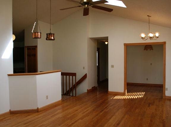 Wide open entry into the living room
