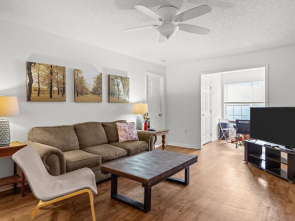 5th image of 1303 Kent Rd APT 204