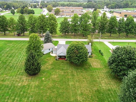 3rd image of 4961 General McLane Dr