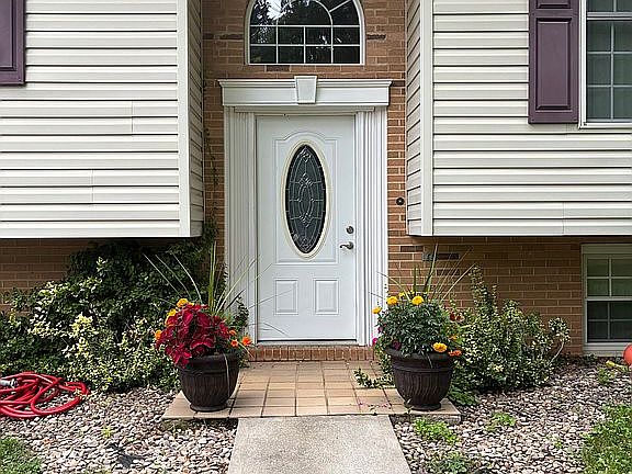 4th image of 1018 Lasalle Ln