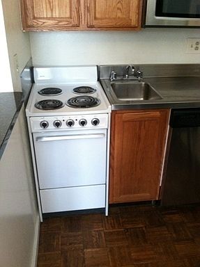 4th image of 1437 Highland St APT D