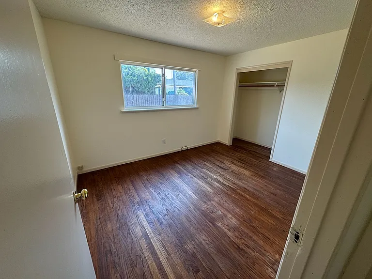 870 Pearl Dr — Photo 8