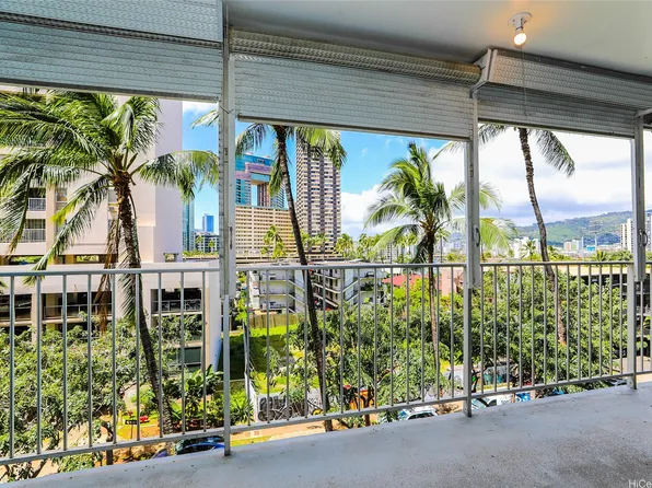 439 Keoniana St APT 504, Honolulu, HI 96815