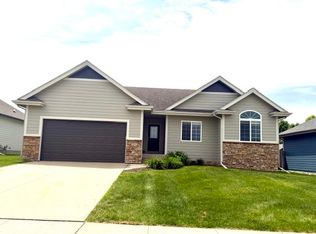 901 13th St SE, Bondurant, IA 50035