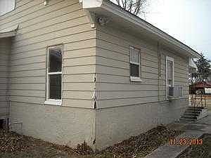 5th image of 706 NW Bell Ave