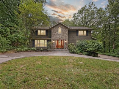 3530 Wild Rose Ln NE, Grand Rapids, MI, 49525