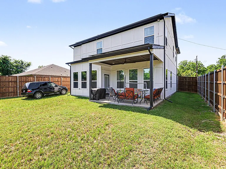 2742 Marjorie Ave — Photo 44