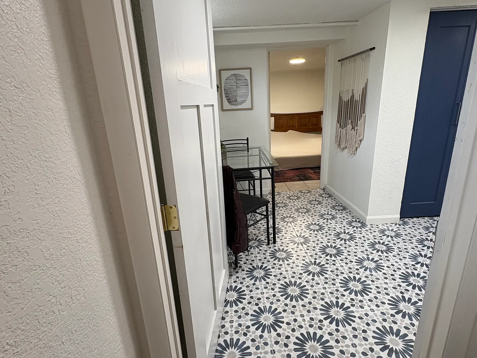 2 bed, 1067 sqft, $2,100 — Photo 3