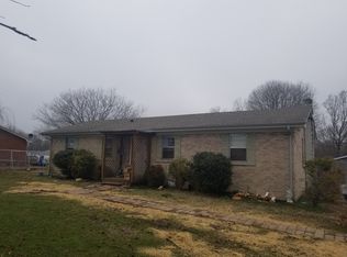 639 Coolidge Rd, Lafayette, TN 37083