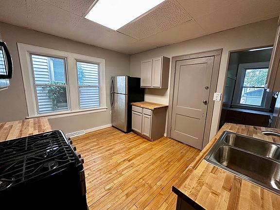 5th image of 3355 N Holton St #1