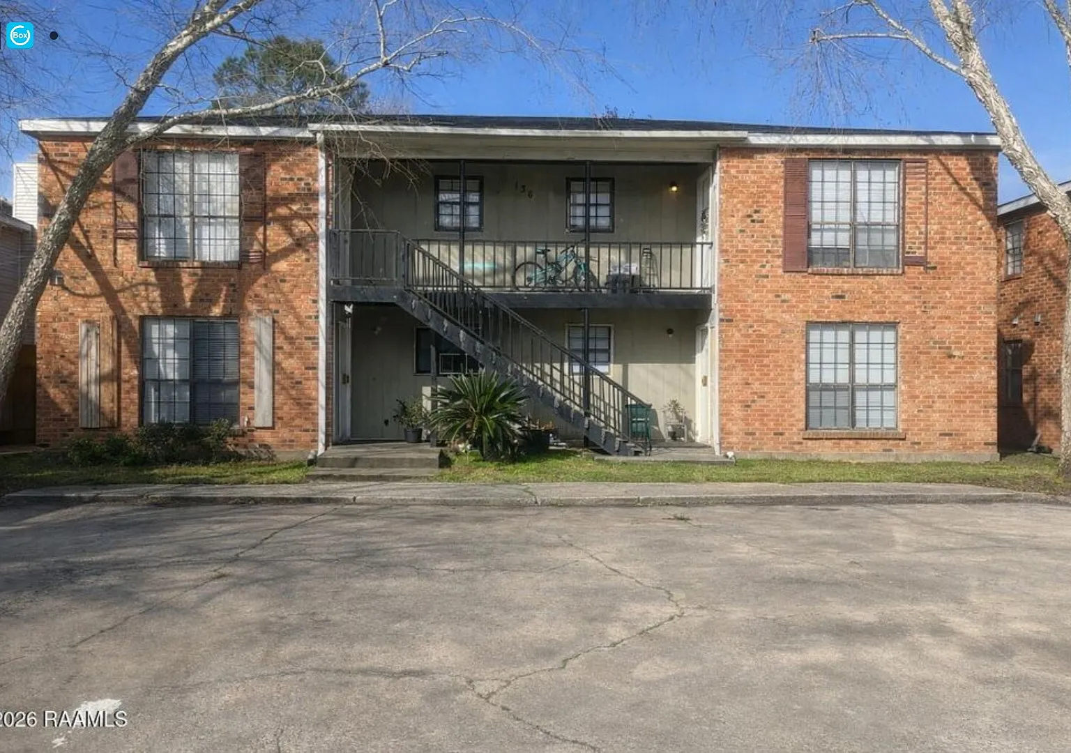2 bed, 1.5 bath, 900 sqft, $850 — Photo 1