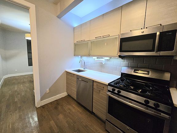2nd image of 2332 Tilden Ave #3M