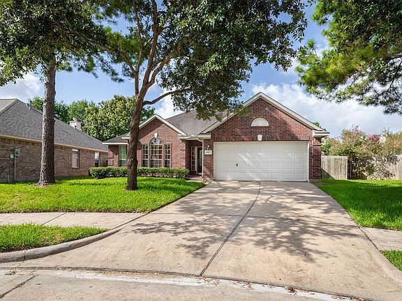 3rd image of 24523 Rathford Ct