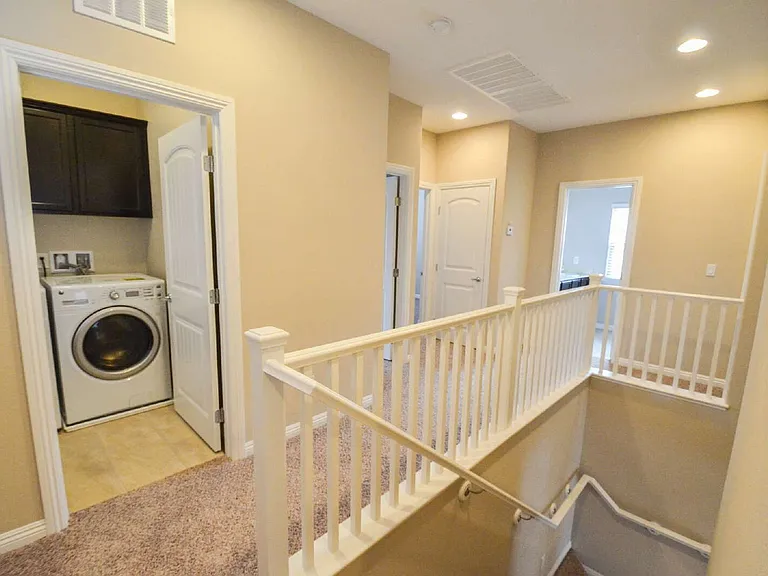 9422 Sand Tiger Ave — Photo 22