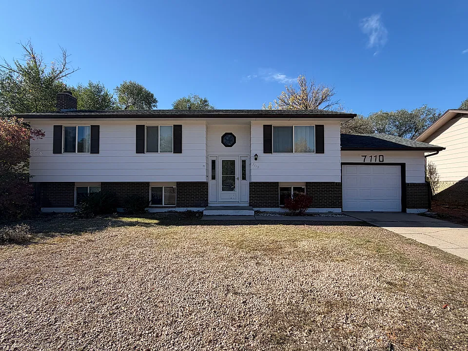 7110 Metropolitan St