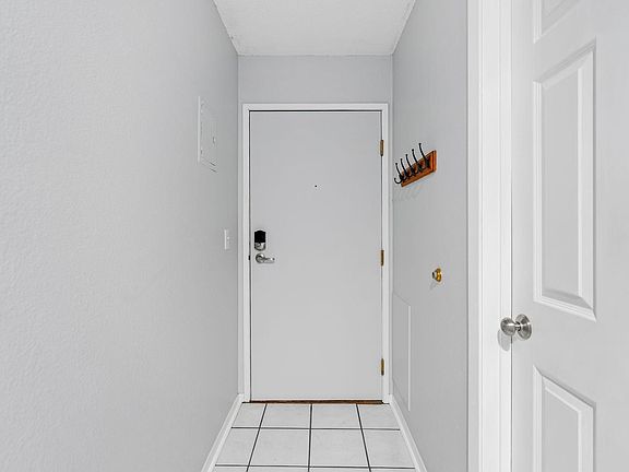 2nd image of 3425 Golfview Dr APT 308