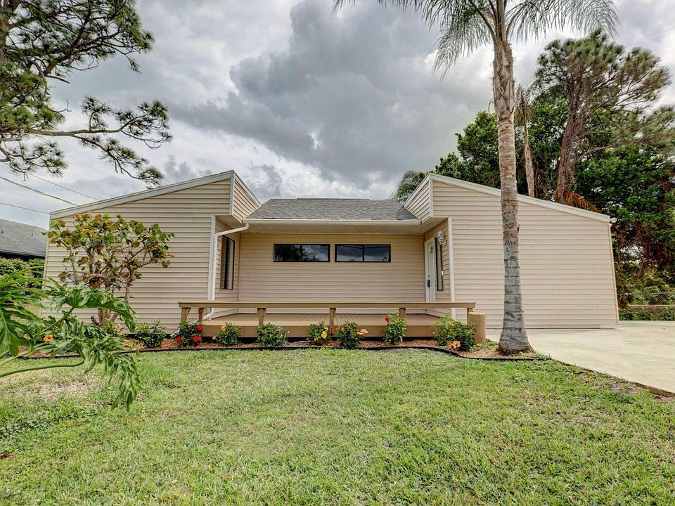 1st image of 5912 Bamboo Dr