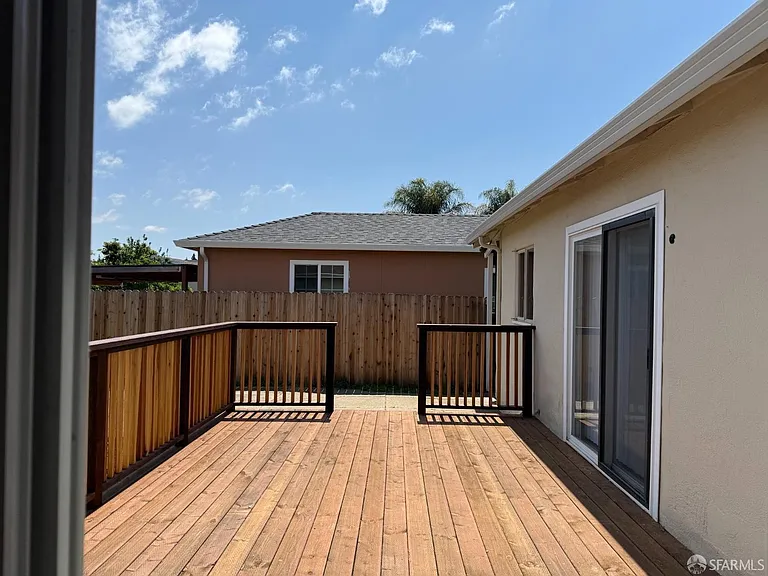25696 Lander Ave — Photo 12