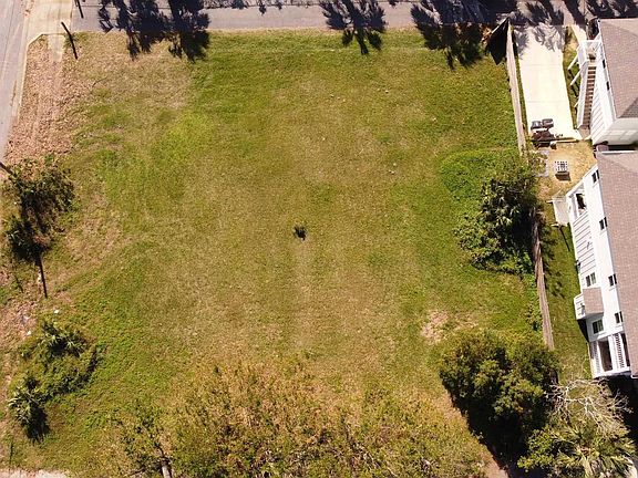 2nd image of 1400 Cypress St