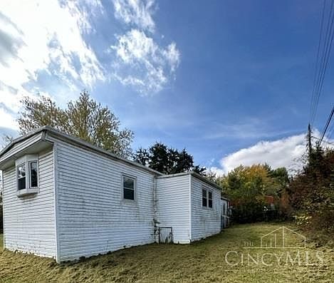 3rd image of 11658 Highland Hills Dr