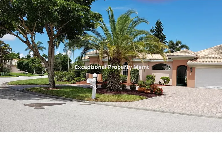 9789 Mar Largo Cir — Photo 3