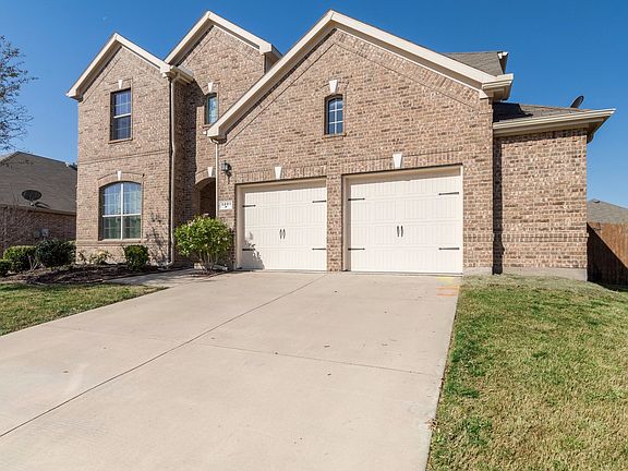 3rd image of 3201 Mosswood Dr